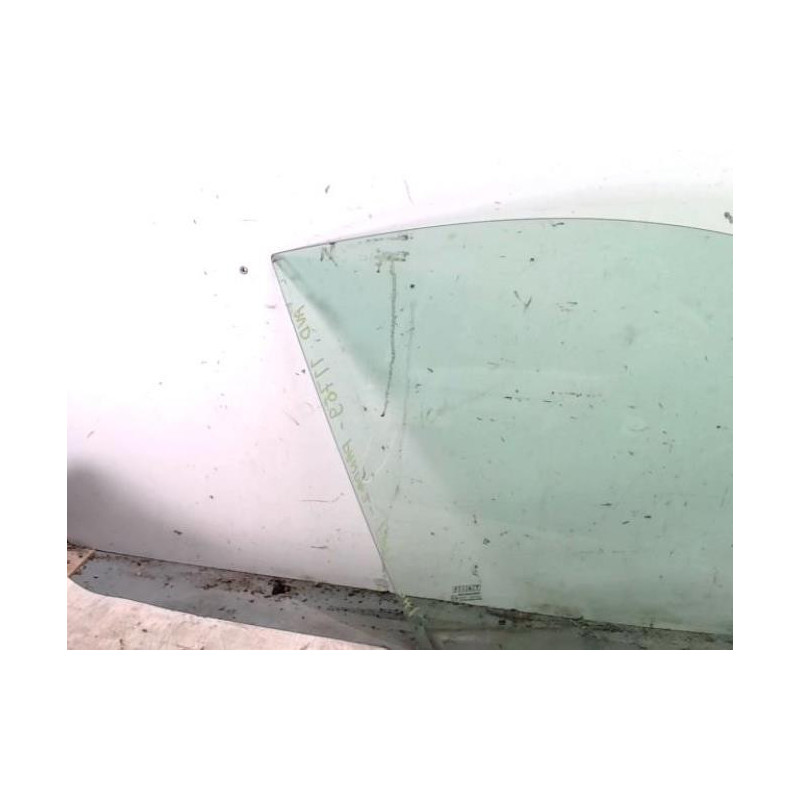 Vitre avant droit FIAT PANDA 2 PHASE 1 d’occasion