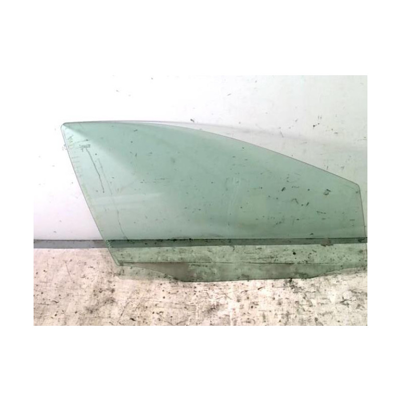Vitre avant droit MERCEDES CLASSE B 245 PHASE 1 d’occasion