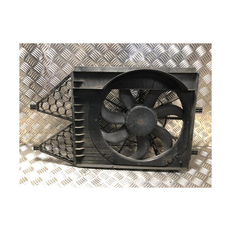Moto ventilateur radiateur SKODA FABIA 2 PHASE 2 d’occasion