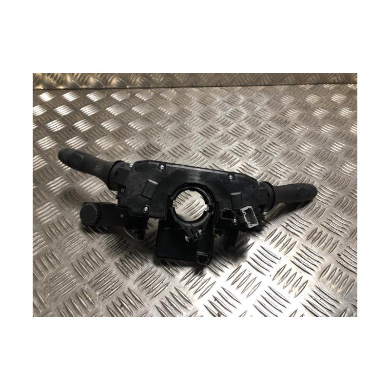 Com (Bloc Contacteur Tournant+Commodo Essuie Glace+Commodo Phare) RENAULT CAPTUR 2 d’occasion