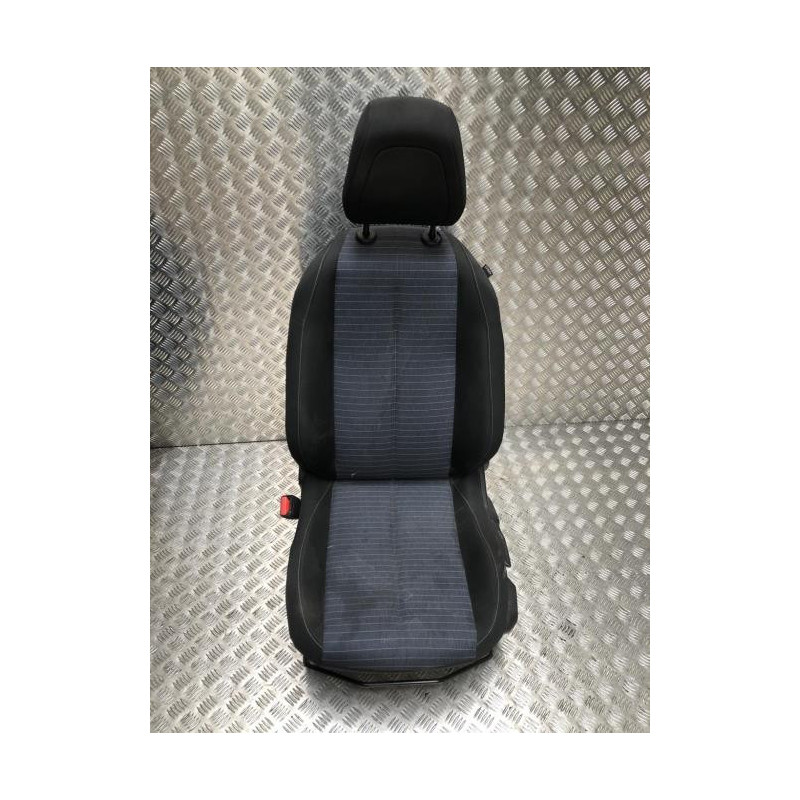 Siege avant gauche PEUGEOT 208 2 d’occasion