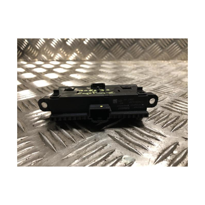 Commande de reglage hauteur de phare RENAULT CAPTUR 2 d’occasion