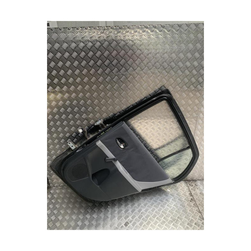 Porte arriere droit TOYOTA YARIS 2 PHASE 1 d’occasion
