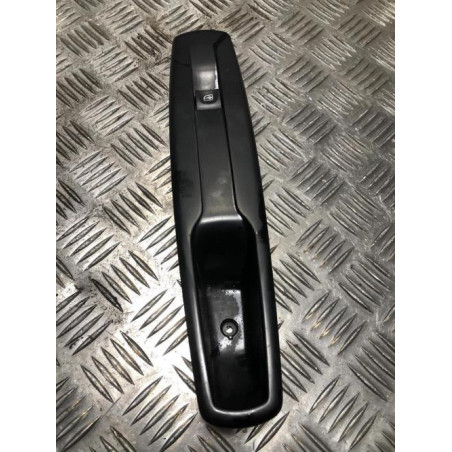 Interrupteur de leve vitre avant droit RENAULT GRAND SCENIC 3 PHASE 1 d’occasion