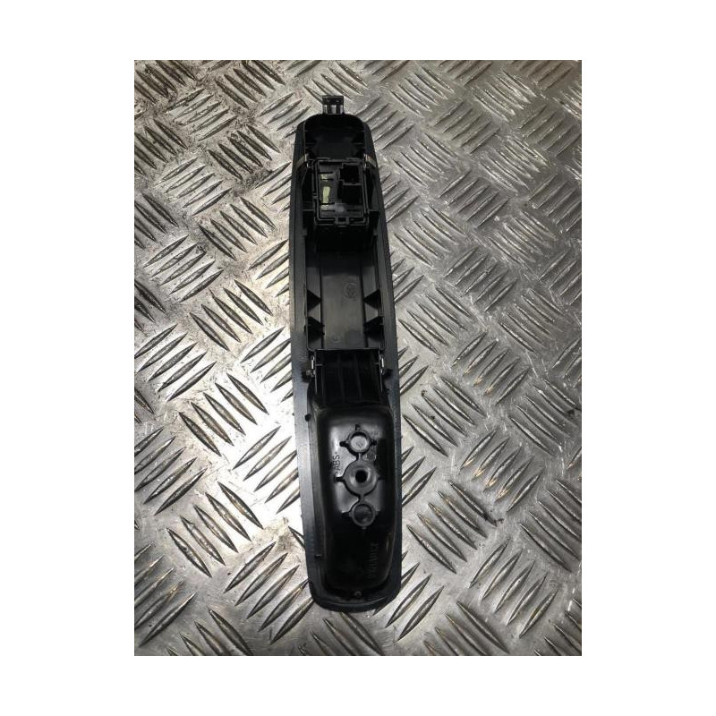 Interrupteur de leve vitre avant droit RENAULT GRAND SCENIC 3 PHASE 1 d’occasion