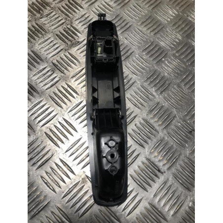 Interrupteur de leve vitre avant droit RENAULT GRAND SCENIC 3 PHASE 1 d’occasion