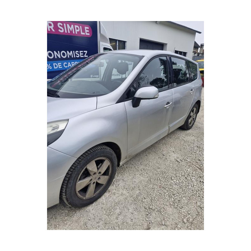 Baie de pare brise RENAULT GRAND SCENIC 3 PHASE 1 d’occasion