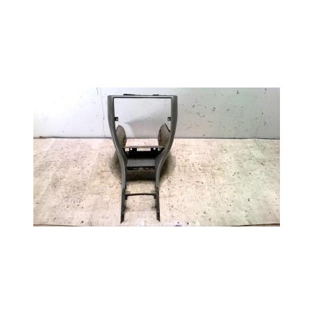 Console central (interieur plastique) AUDI A6 1 AVANT BREAK d’occasion