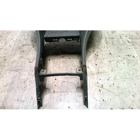 Console central (interieur plastique) AUDI A6 1 AVANT BREAK d’occasion