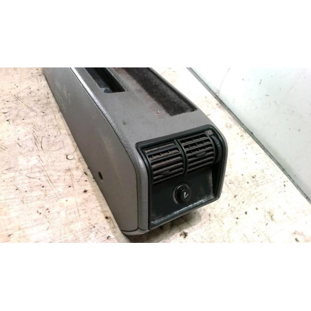 Console central (interieur plastique) AUDI A6 1 AVANT BREAK d’occasion