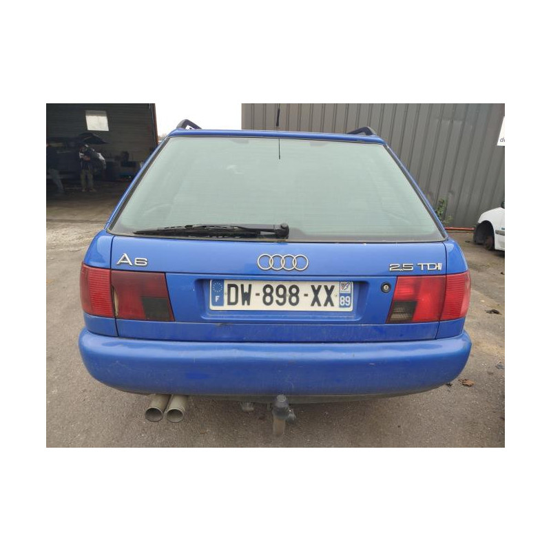 Console central (interieur plastique) AUDI A6 1 AVANT BREAK d’occasion