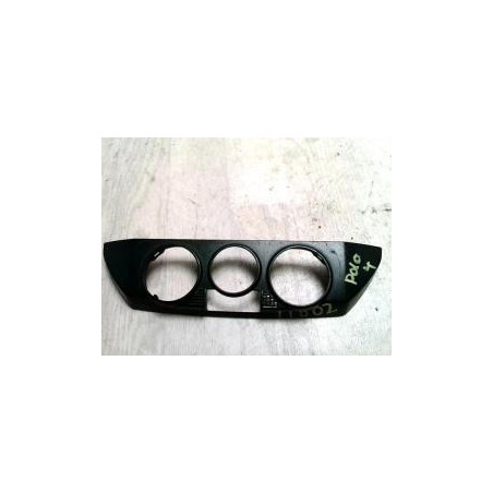 Console central (interieur plastique) VOLKSWAGEN POLO 4 PHASE 1 d’occasion