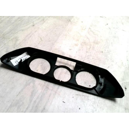 Console central (interieur plastique) VOLKSWAGEN POLO 4 PHASE 1 d’occasion