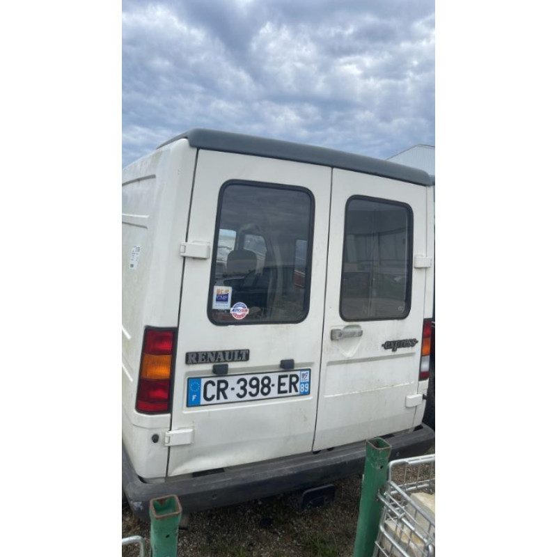 Calandre RENAULT EXPRESS PHASE 1 d’occasion