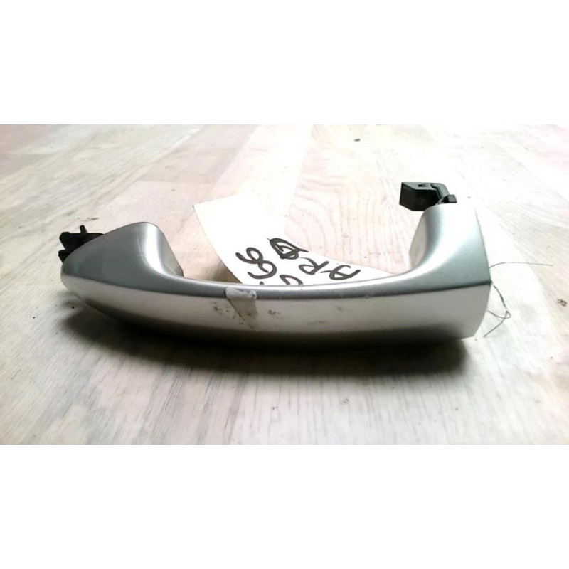 Poignee porte arriere droit FORD FIESTA 6 PHASE 1 d’occasion