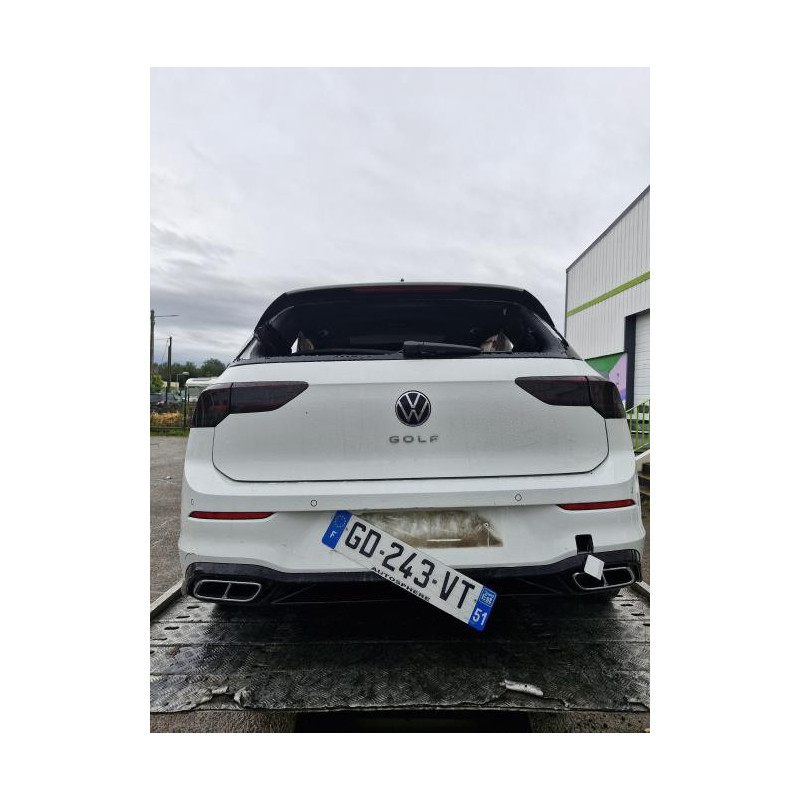 Feu arriere secondaire droit (feux) VOLKSWAGEN GOLF 8 d’occasion