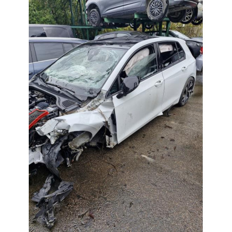 Feu arriere secondaire droit (feux) VOLKSWAGEN GOLF 8 d’occasion