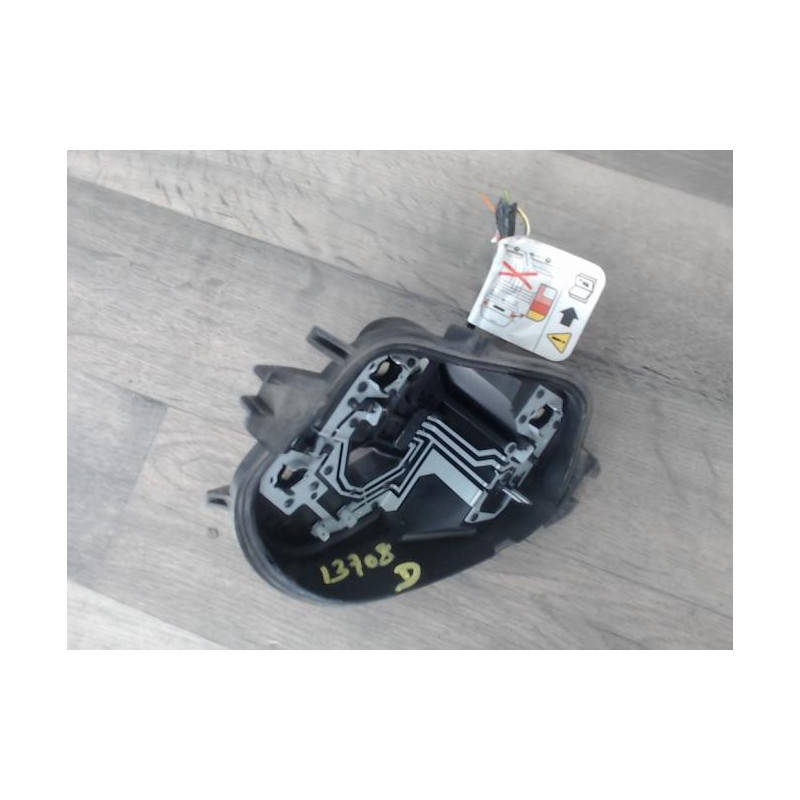Platine feu arriere droit PEUGEOT 208 1 PHASE 1 d’occasion
