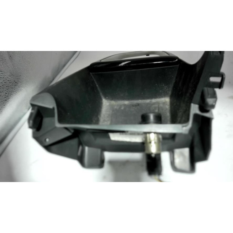 Console central (interieur plastique) RENAULT CLIO 4 PHASE 1 d’occasion