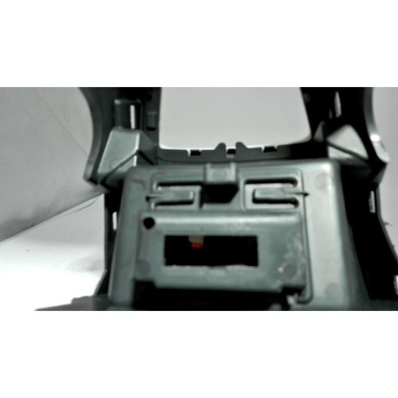 Console central (interieur plastique) RENAULT CLIO 4 PHASE 1 d’occasion