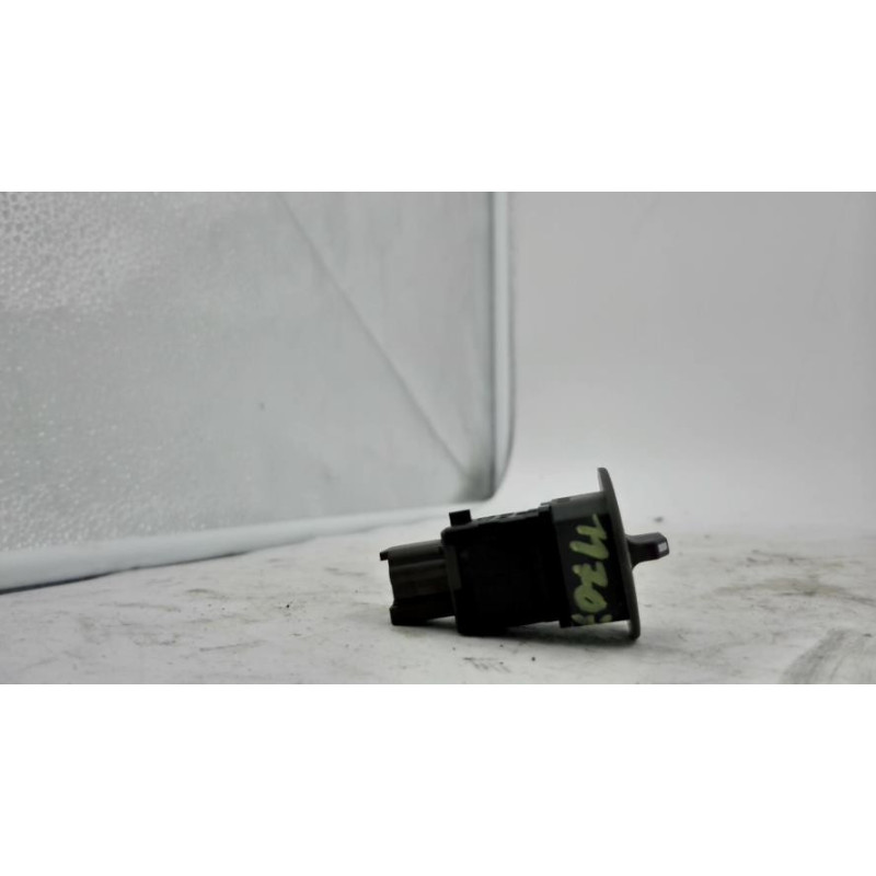 Bouton/Interrupteur RENAULT GRAND SCENIC 3 PHASE 1 d’occasion