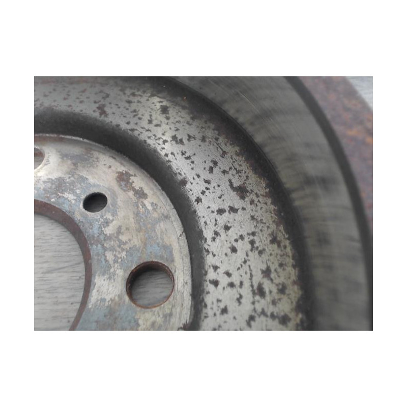 Tambour arriere droit FORD FIESTA 6 PHASE 1 d’occasion