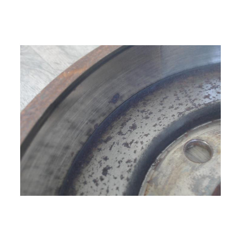 Tambour arriere droit FORD FIESTA 6 PHASE 1 d’occasion