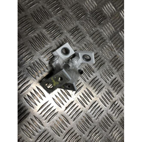 Charniere de porte arriere droit VOLKSWAGEN GOLF 8 d’occasion