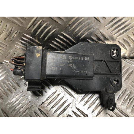 Relais electrique SKODA FABIA 2 PHASE 2 d’occasion