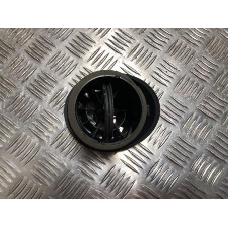Aerateur tableau de bord avant droit AUDI A1 1 PHASE 1 d’occasion