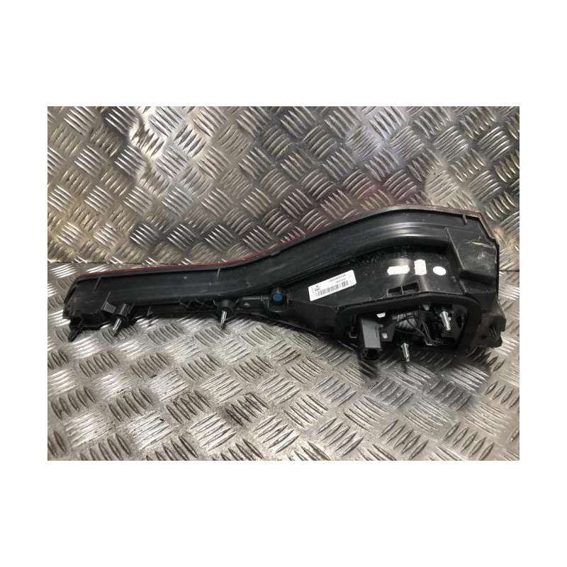 Feu arriere secondaire droit (feux) RENAULT MEGANE 4 PHASE 1 d’occasion