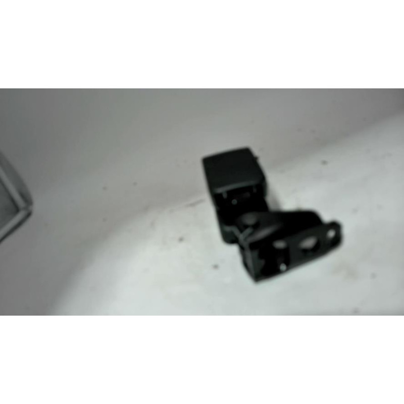 Attache ceinture arriere droit PEUGEOT 308 1 PHASE 2 d’occasion