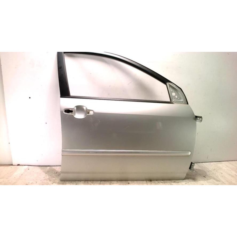 Porte avant droit TOYOTA COROLLA 10 PHASE 2 d’occasion