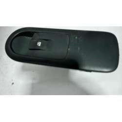Interrupteur de leve vitre avant droit RENAULT SCENIC 2 PHASE 1 d’occasion