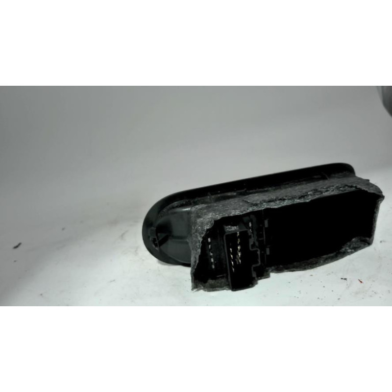 Interrupteur de leve vitre avant gauche RENAULT SCENIC 2 PHASE 1 d’occasion