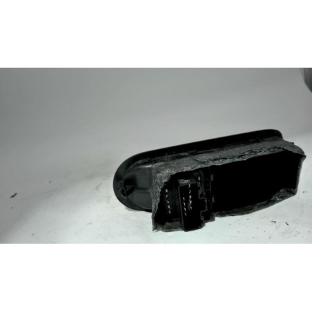 Interrupteur de leve vitre avant gauche RENAULT SCENIC 2 PHASE 1 d’occasion