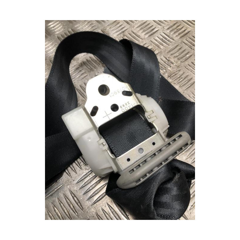 Ceinture arriere gauche TOYOTA YARIS 2 PHASE 1 d’occasion