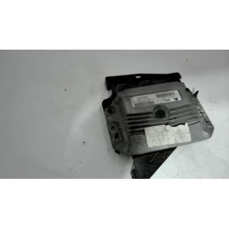 Calculateur moteur RENAULT GRAND SCENIC 3 PHASE 1 d’occasion