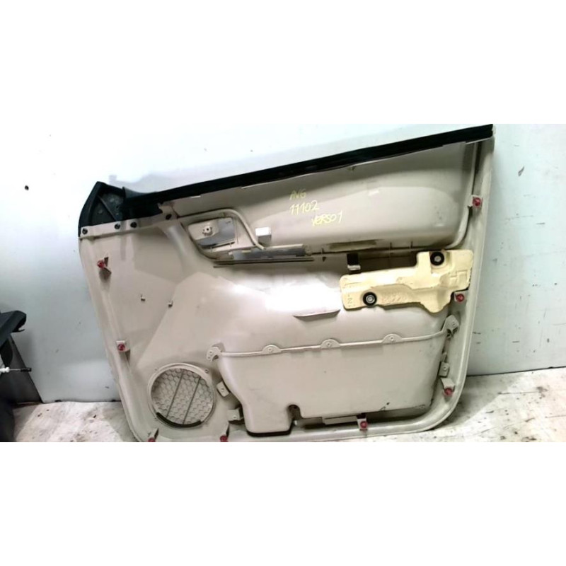 Panneau de porte avant gauche TOYOTA COROLLA VERSO 1 d’occasion