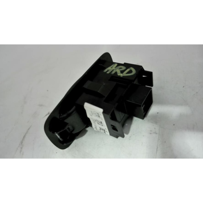Bouton/Interrupteur TOYOTA COROLLA 10 PHASE 2 d’occasion