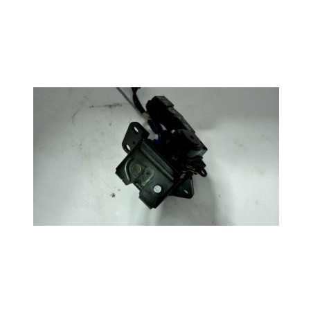 Serrure de hayon TOYOTA COROLLA 10 PHASE 2 d’occasion