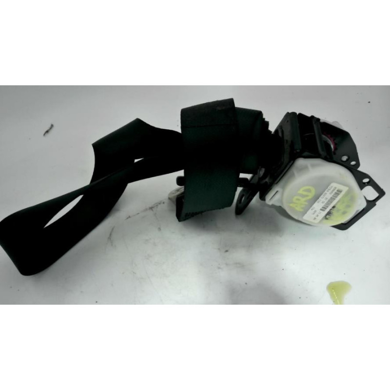 Ceinture arriere droit TOYOTA COROLLA 10 PHASE 2 d’occasion