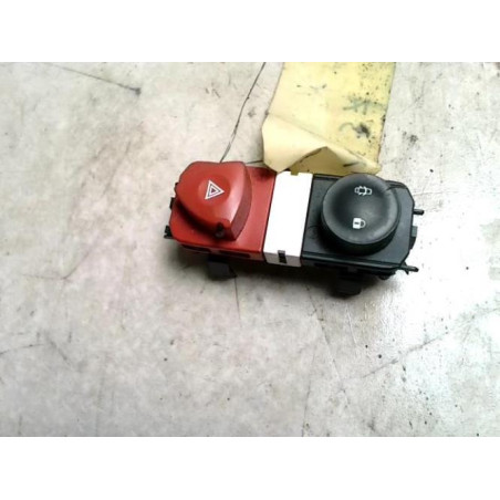 Bouton de warning RENAULT SCENIC 2 PHASE 2 d’occasion