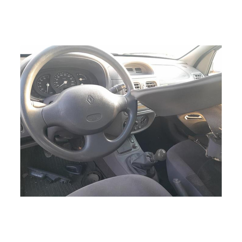 Bouton de warning RENAULT CLIO 2 PHASE 1 d’occasion