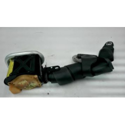 Attache ceinture avant gauche TOYOTA COROLLA 10 PHASE 2 d’occasion