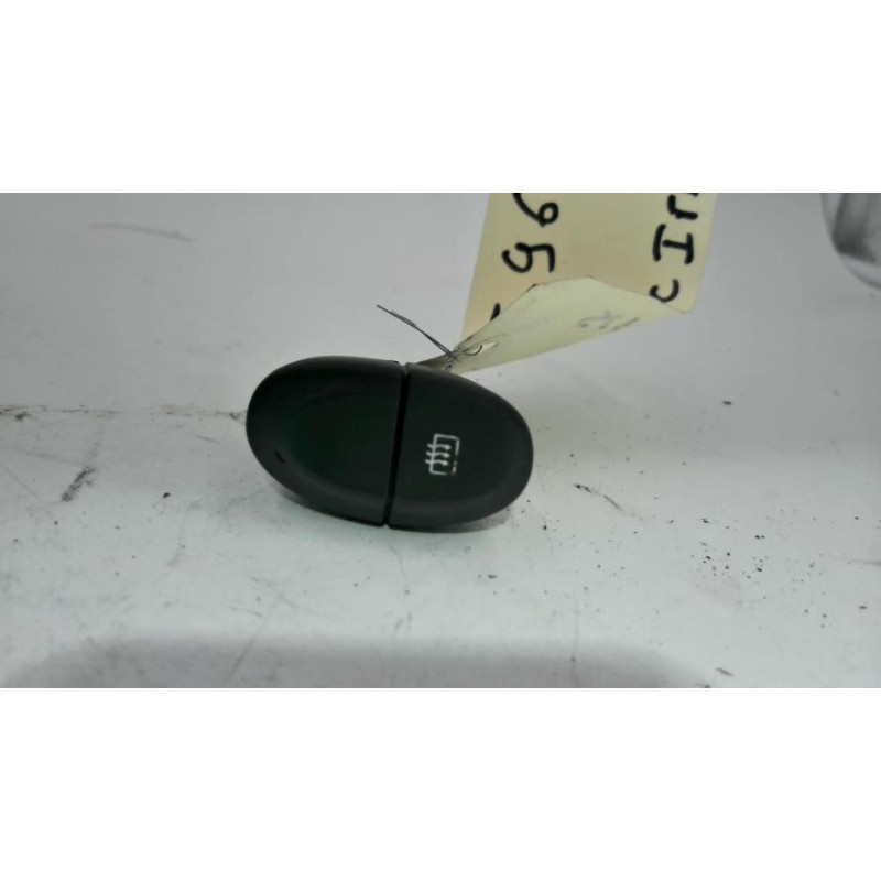 Bouton/Interrupteur RENAULT SCENIC 1 PHASE 2 d’occasion
