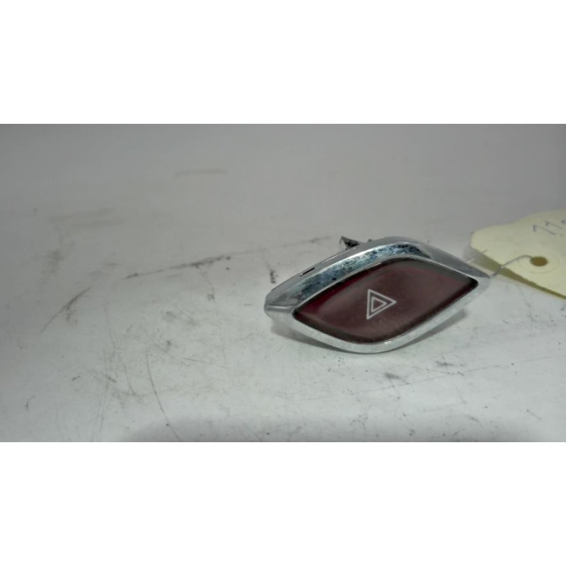 Bouton de warning CITROEN C3 2 PHASE 1 d’occasion