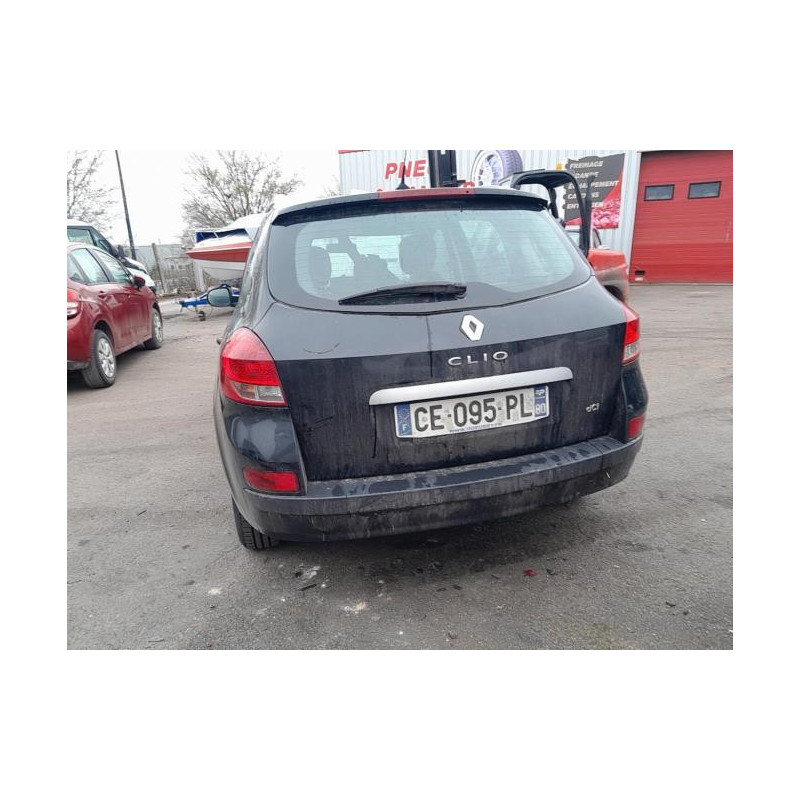 Commande autoradio RENAULT CLIO 3 PHASE 2 BREAK d’occasion