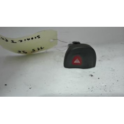 Bouton de warning RENAULT SCENIC 1 PHASE 2 d’occasion