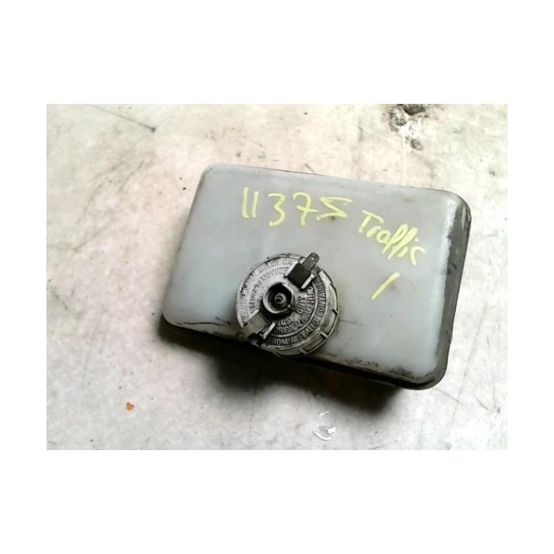 Maitre cylindre (freinage) TOYOTA COROLLA VERSO 2 PHASE 1 d’occasion